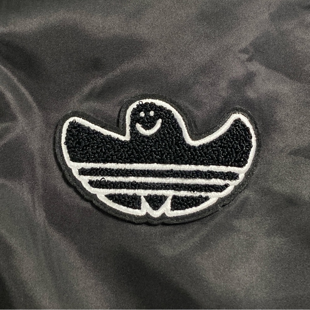 Adidas Men's Varsity Bomber Jacket in Black Shimo Size M - Picture 5 of 16
